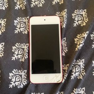 ipod touch 2nd generation with charging cube